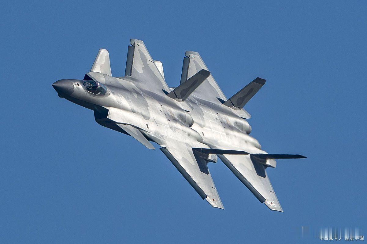 这仗打不下去了？以色列发布F-35夜拍整个德黑兰：导弹阵地雷达公路发射车全曝光