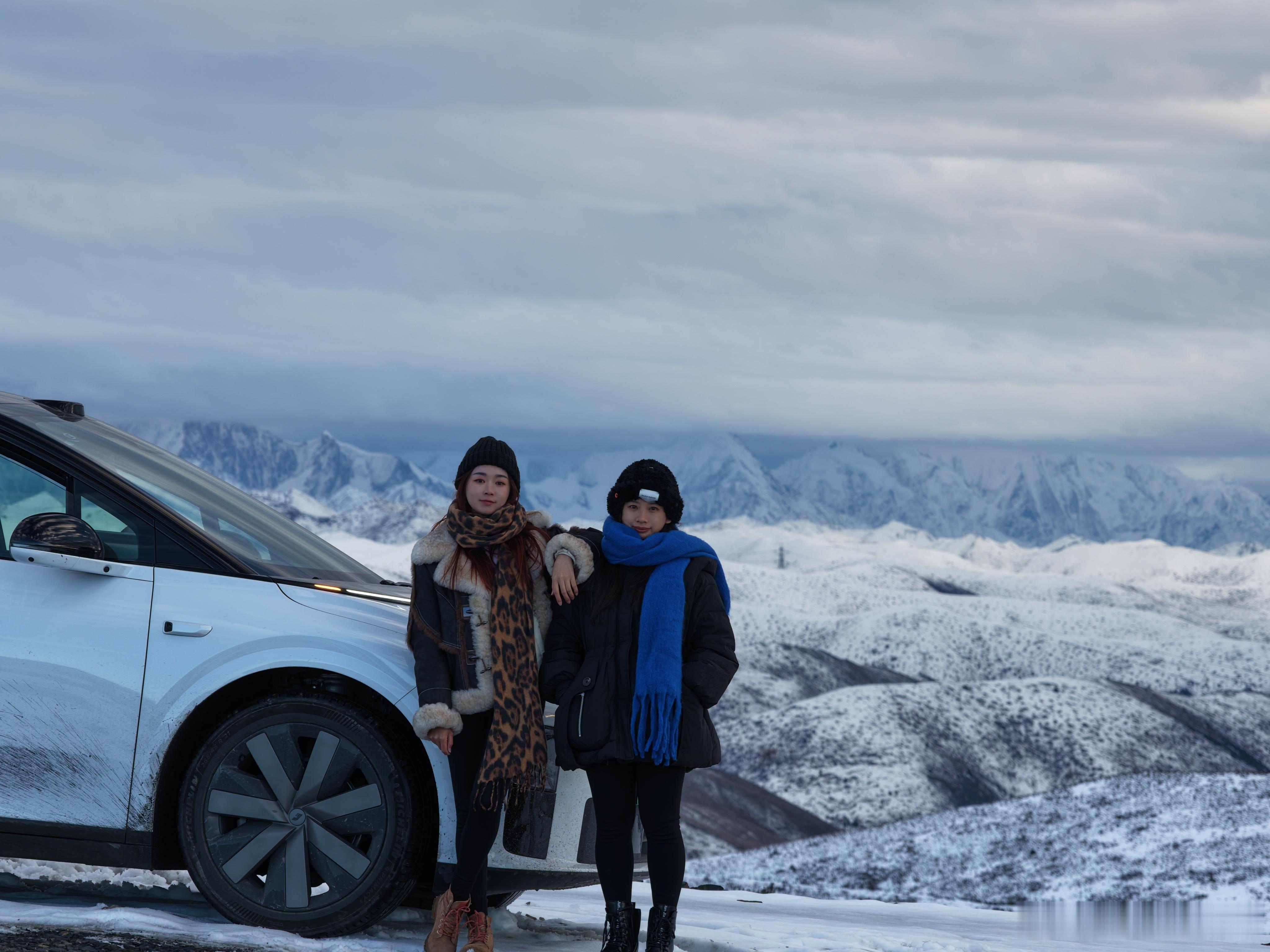 理想i6第10万辆量产车正式下线i6产能上来了，现在深圳街上随便都能看到它的身影