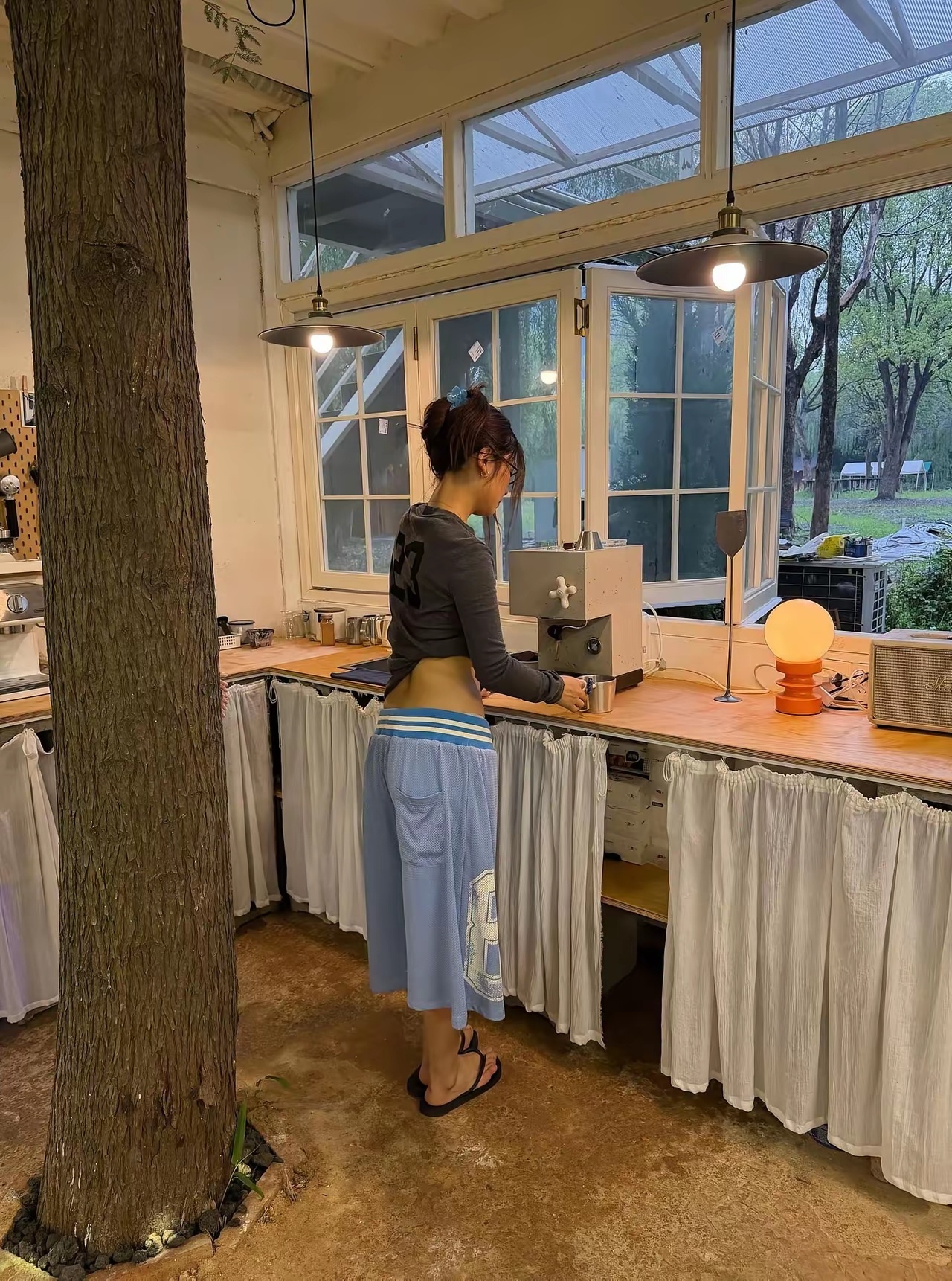 风吹到哪页 就从哪页读起 