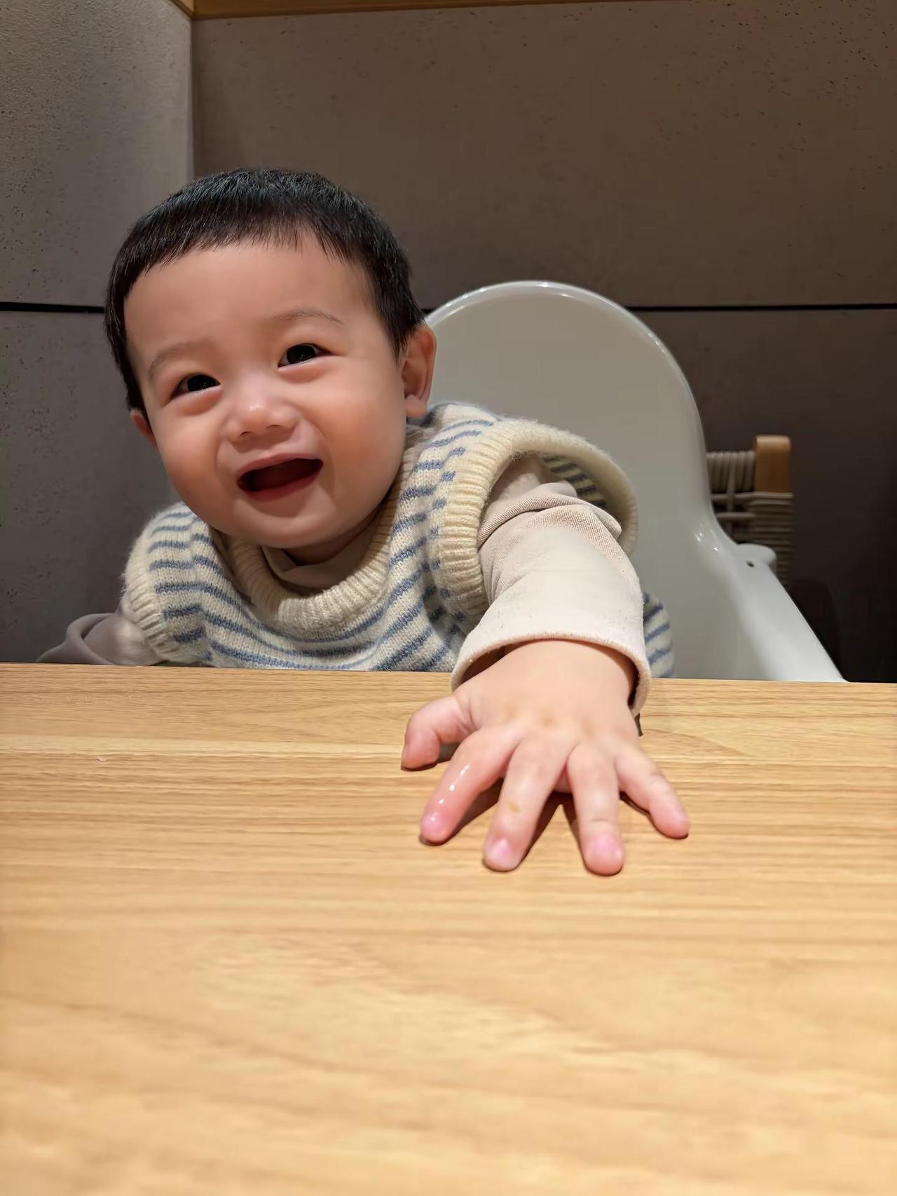 万人迷本迷庄老弟 谁能逃过他的“可爱攻击”