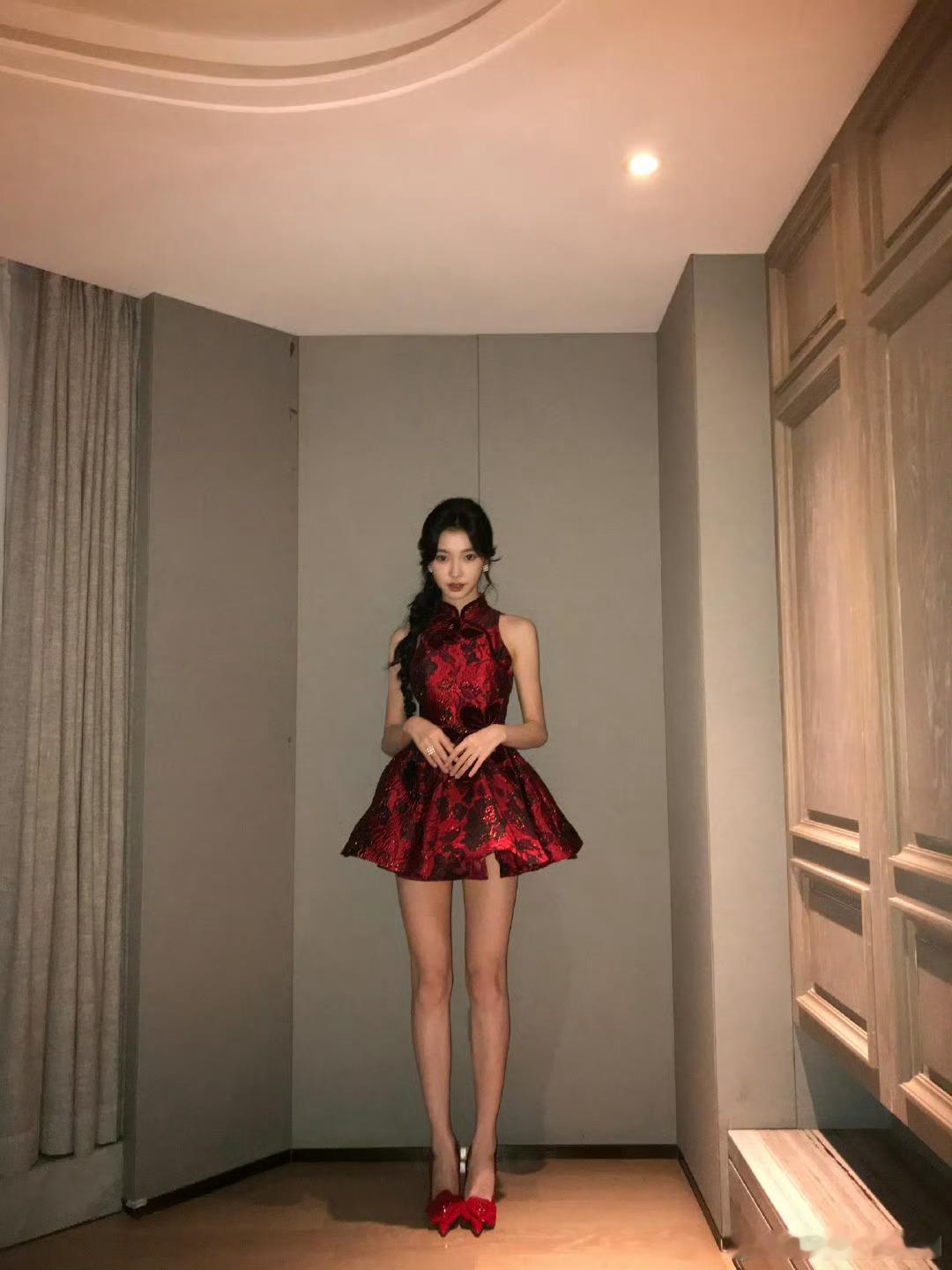 易梦玲拍照风格和虞书欣学的吧 ​​​