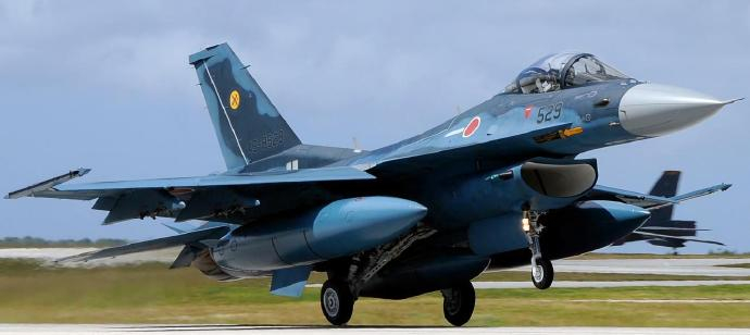 每天认识一件兵器 日本F-2战斗机F-2是日本三菱重工与美国洛克希德·马丁公司合