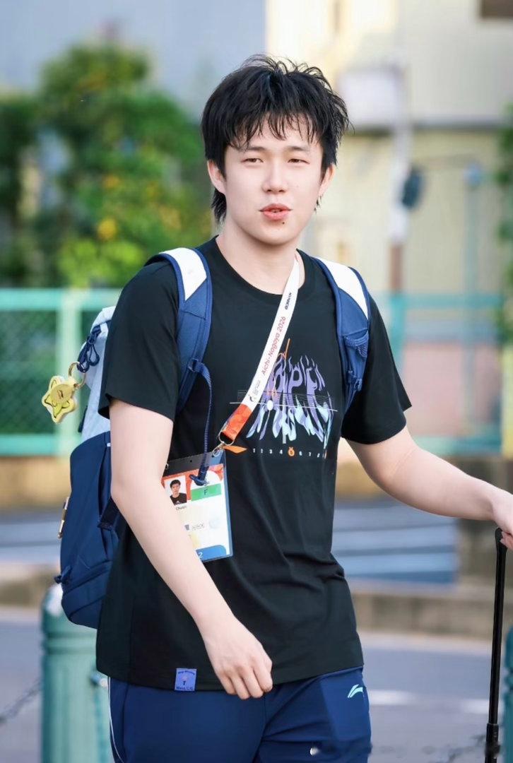 青春男大王楚钦 ​​​