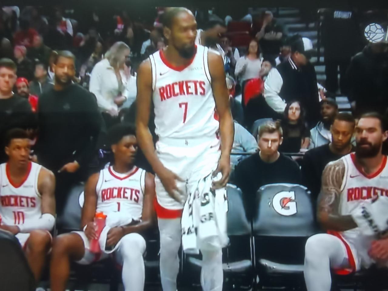 小谢会重复特雷杨的命运吗？
        105-111，火箭客场再负开拓者。