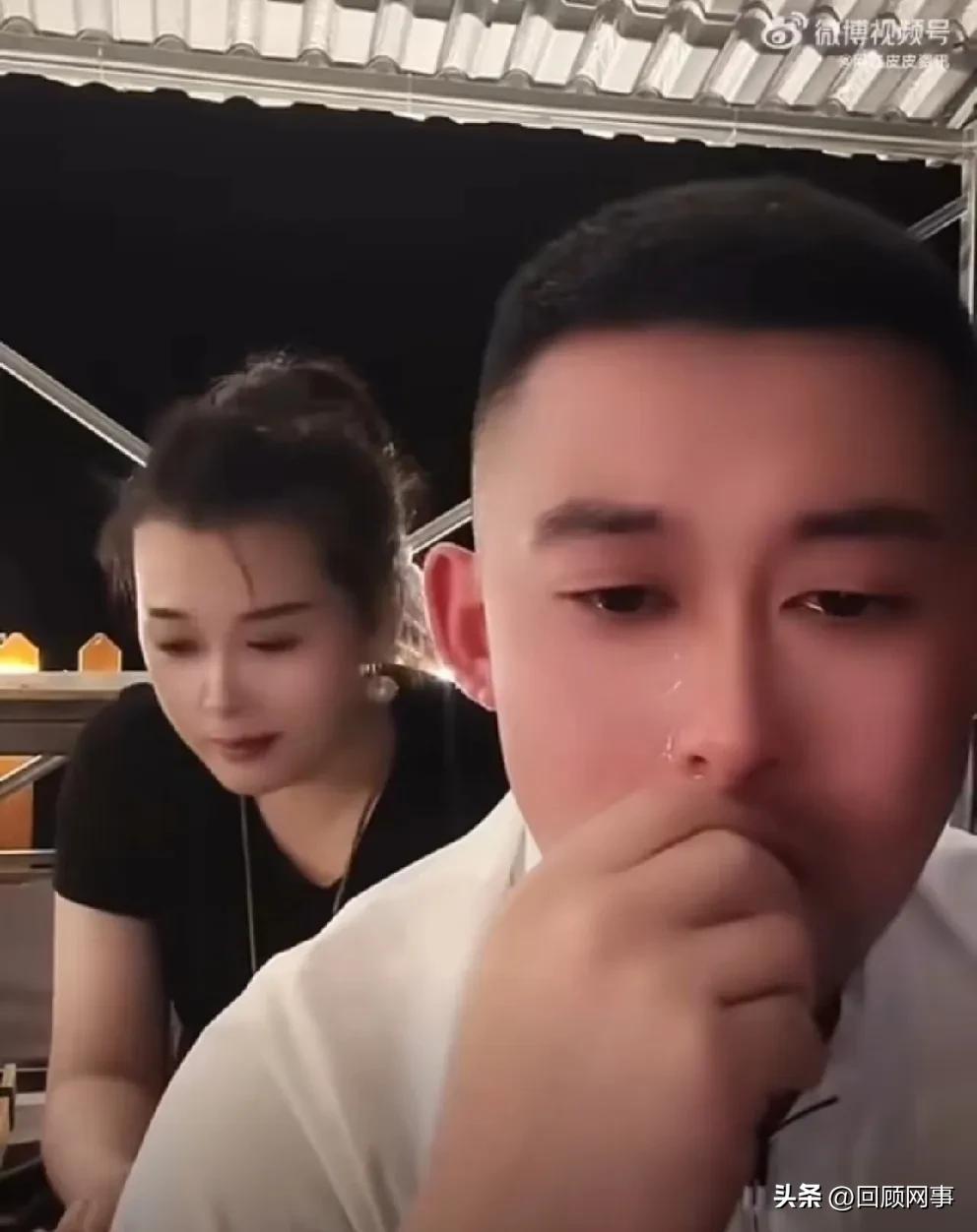 阿厦年收入保底5000万明细公开！

         曾贴身阿厦做过一段“配门