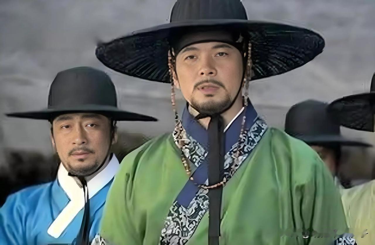 昨天在评论区里看到一个很有意思的问题，一个网友说隋炀帝是三征高丽，而另一个网友说