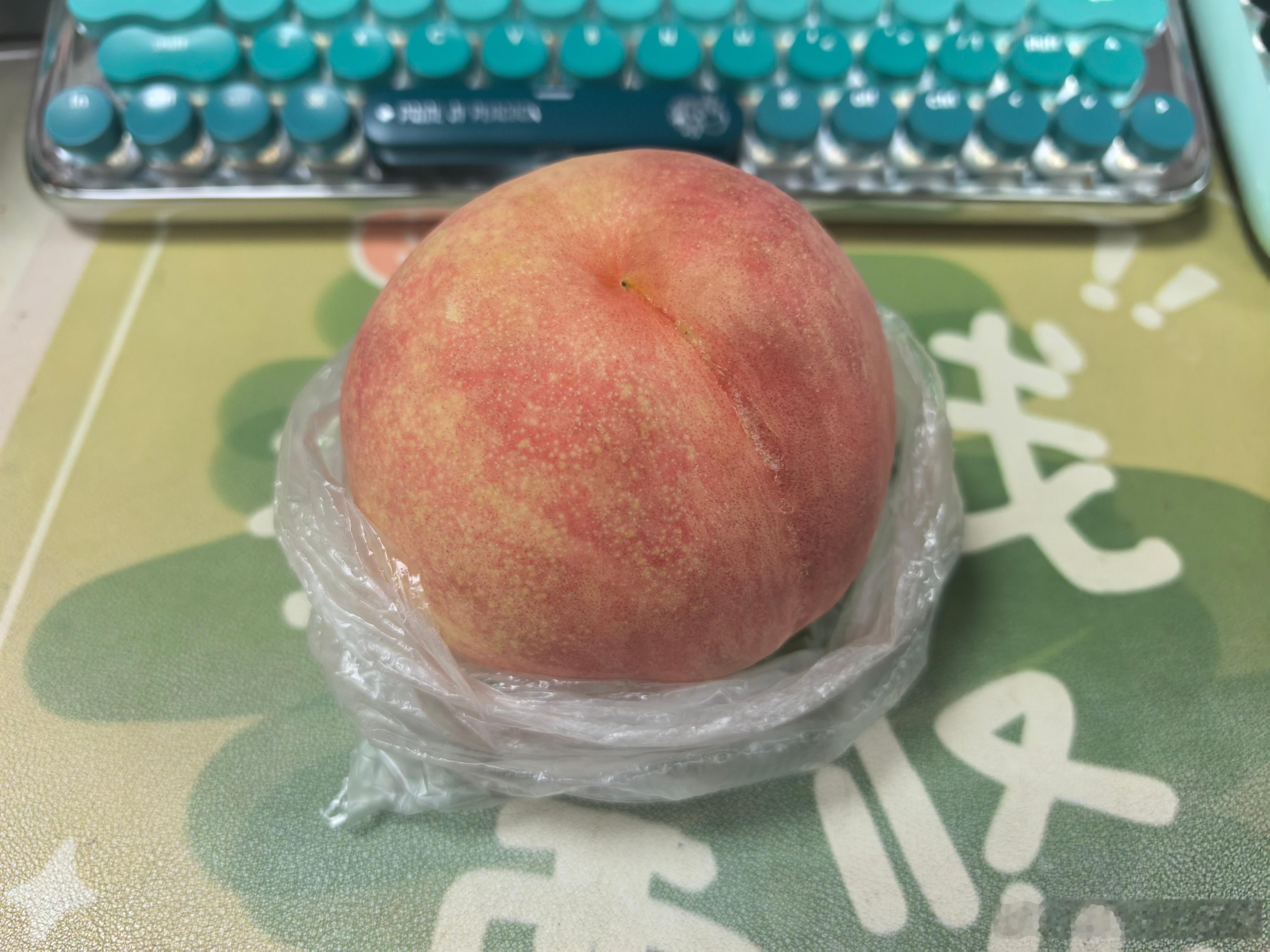 最爱水蜜桃🍑就是很容易磕磕碰碰的 