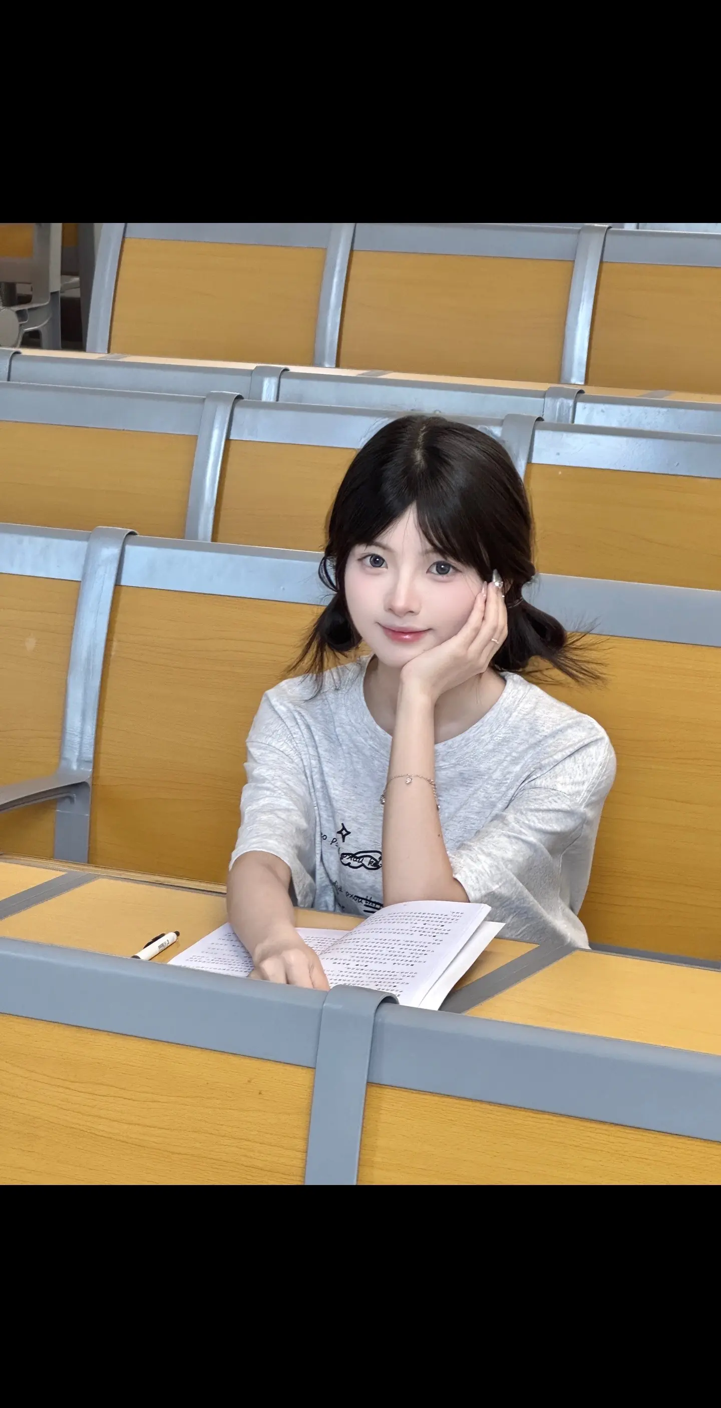 天气预报说有雨 我却以为有你