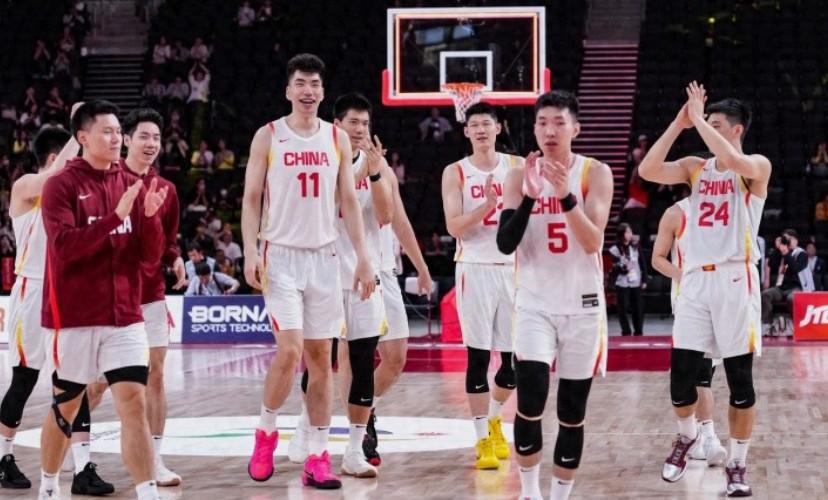 中国职业体育圈到底怎么啦？

中国男国足不行，已经摆烂很多年了。

这两年中国男