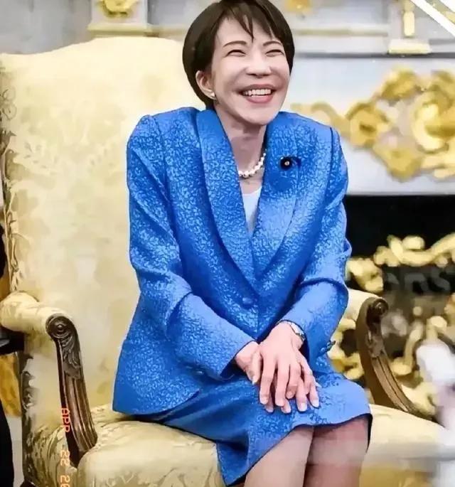 看看这个破坏亚洲地区安全的制造者，日本首相高市早苗，形象实在是让人可笑。