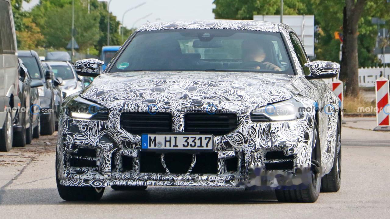 外媒报道称，宝马 M2 xDrive 将于 2026 年推出，动力更强且无手动挡