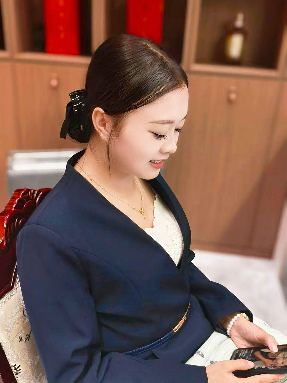 “因为你太独立，又倔犟，不善言辞，又不会低头，不会撒娇，所以你会失去很多”