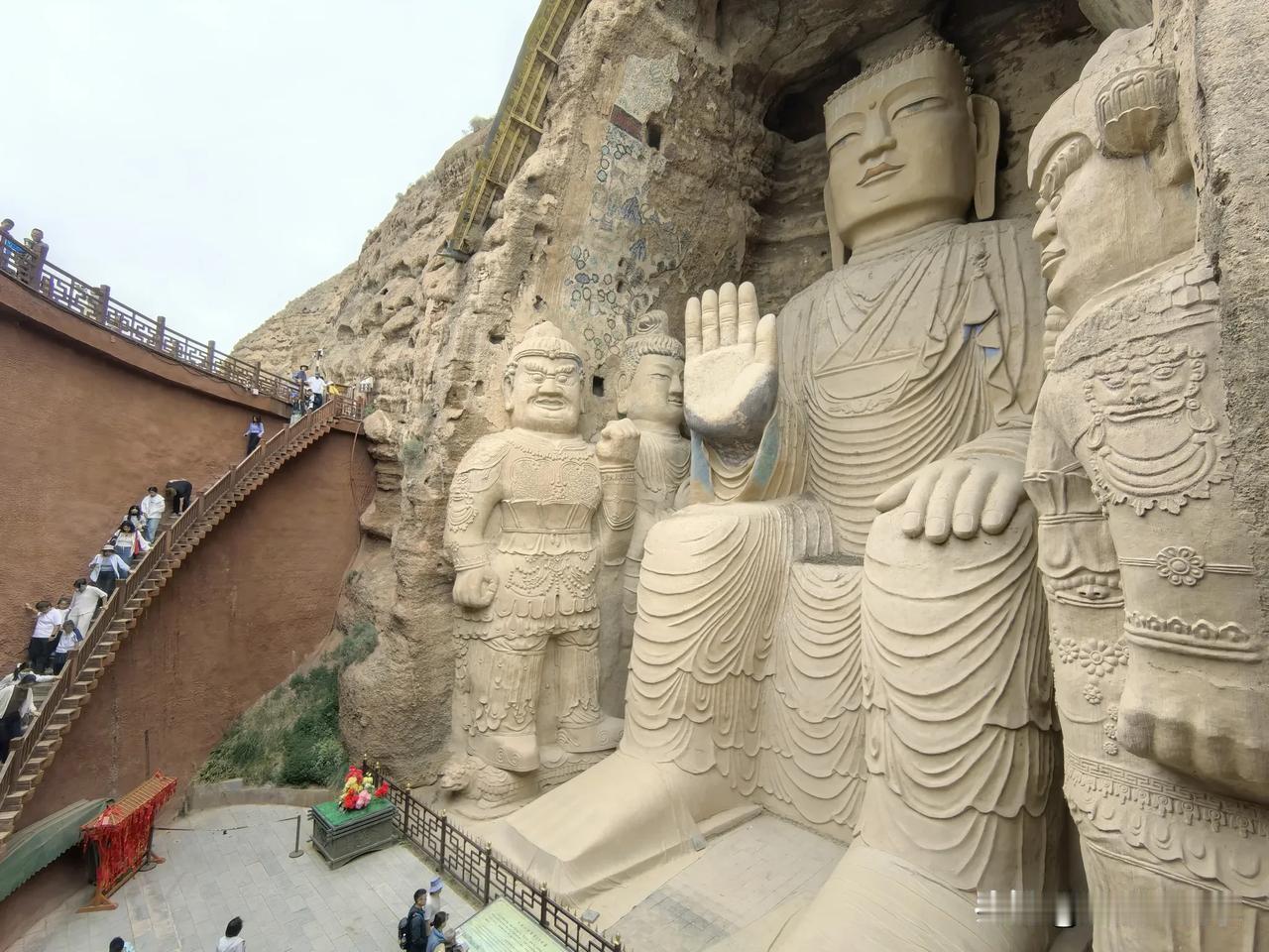 穿河西走廊，悟中华文脉；
赏祁连胜景，赞华夏壮美。

休假结束，继续进行法律业务
