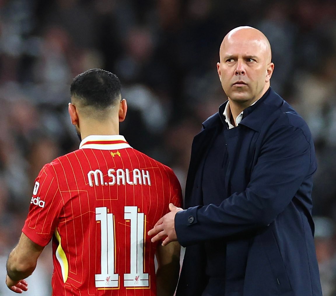 斯洛特确认萨拉赫将因肌肉伤势缺席对阵布莱顿的比赛。萨拉赫在国际比赛日期间也将留在