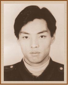 马福亮，男，1972年出生，北京市平谷县人。1993年参加公安工作，生前任丰台分