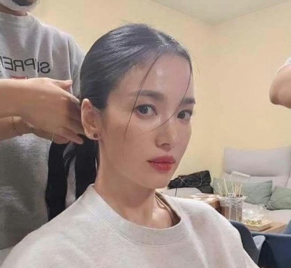 宋慧乔的脸又一次证明了骨相好真的很抗老 