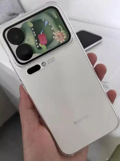 对荣耀、OPPO、vivo等主流品牌而言，小米抬价，缓解了过去被性价比死死压制的