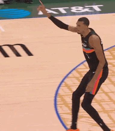 不知道大家最近看球有没有发现，文班亚马的防守威慑力已经不能用数据来体现了！
他的