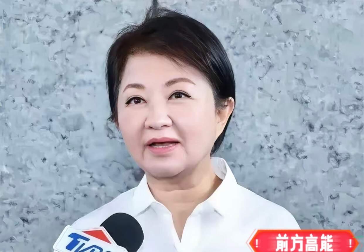 炸锅了！
 6月29日，台中市长卢秀燕令人惊讶地表示，"国民党团要提出无人机的条
