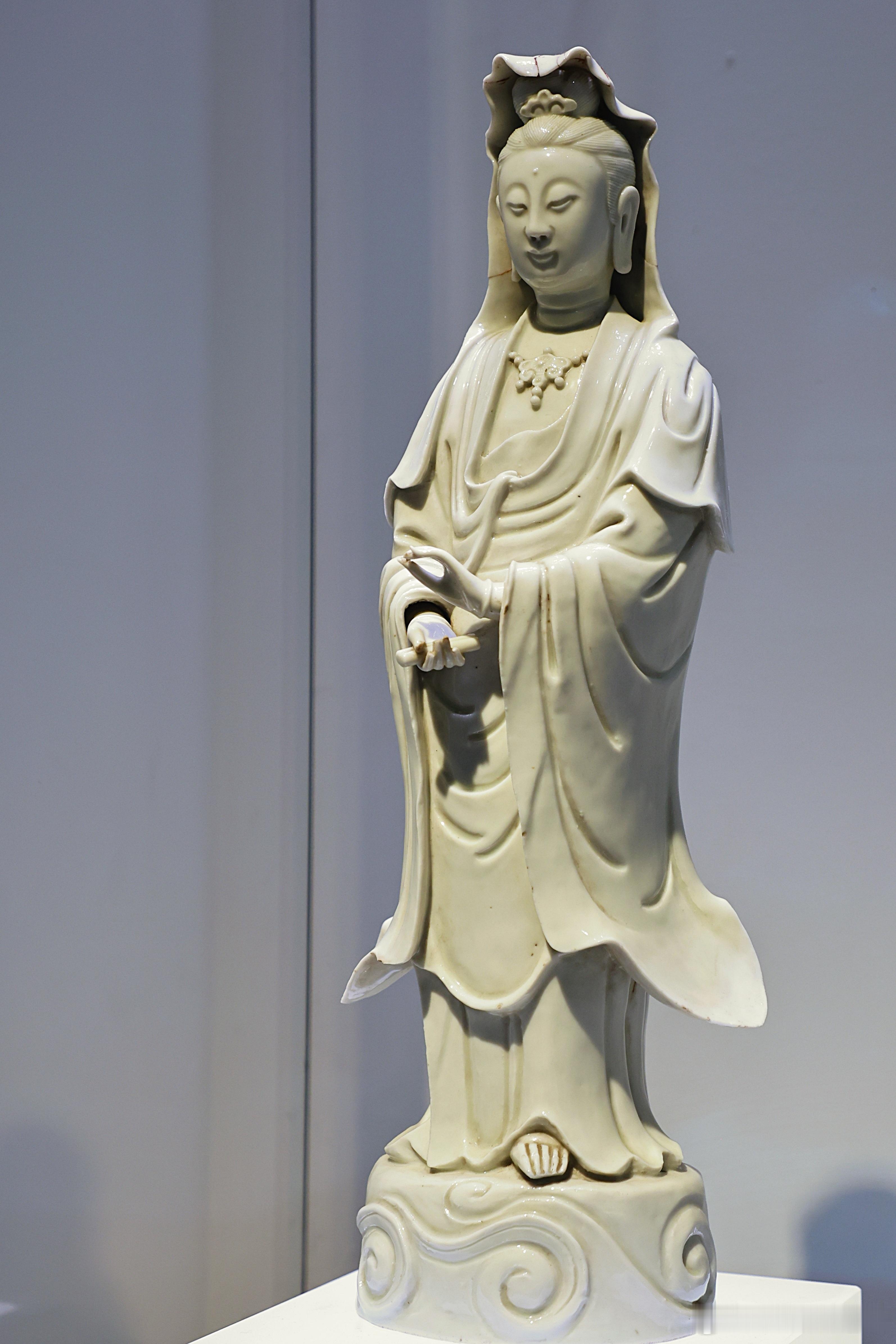 我的2026 德化窑白釉观音像 明 （1368-1644）青州博物馆藏 侯福臣捐