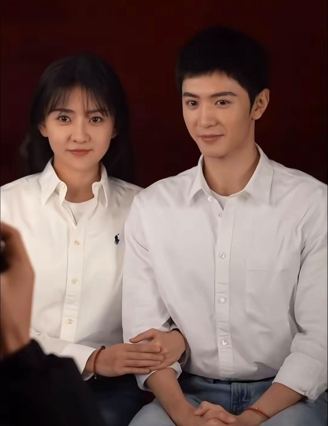 “他们这些年间的亲密相处，早已胜过很多人的一生”🌷🌷 宋记者、李指...