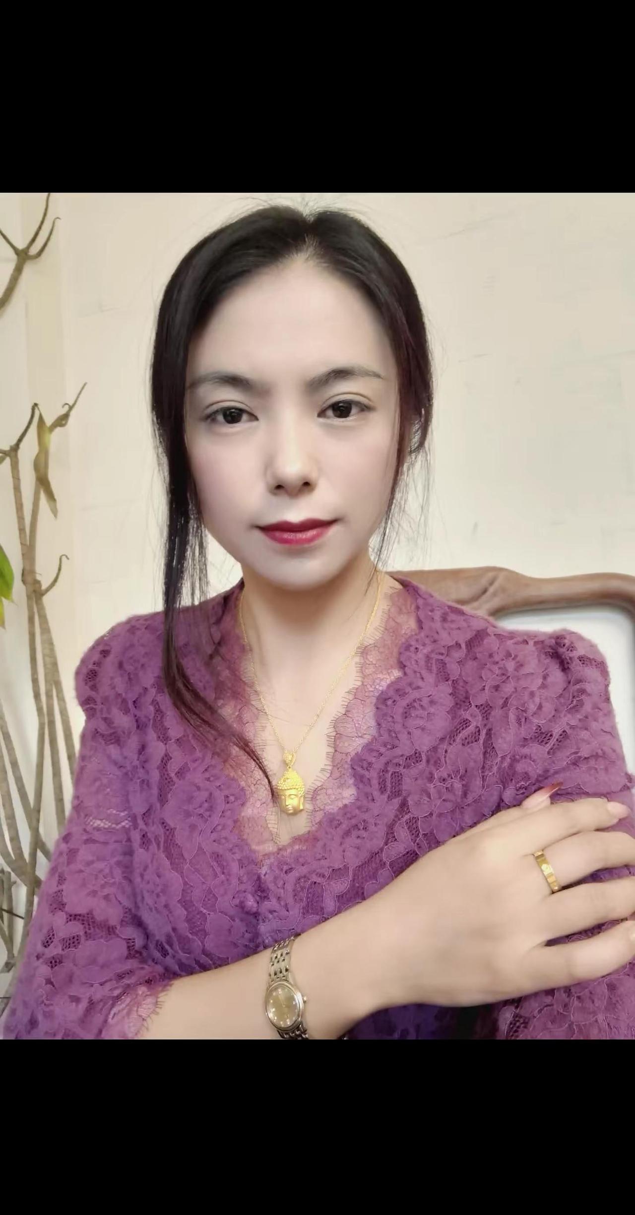 全世界都知道李宗盛瞒着怀孕的妻子去加拿大见林忆莲，当时就写了漂洋过海来看你，然后