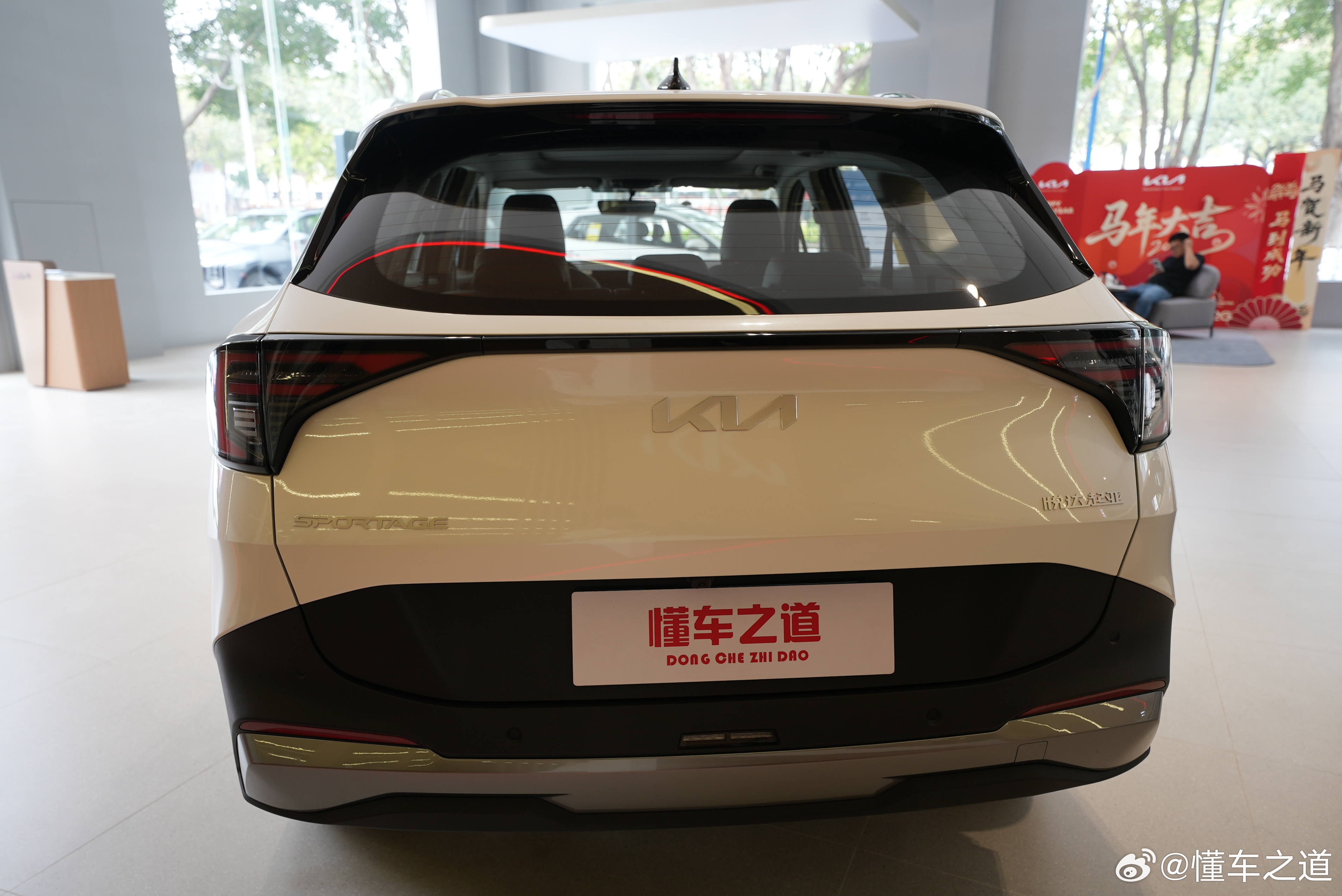 懂车之道讯 我都没想到，当年这么硬气的车型，起亚新狮铂拓界都一口价了，不到11万