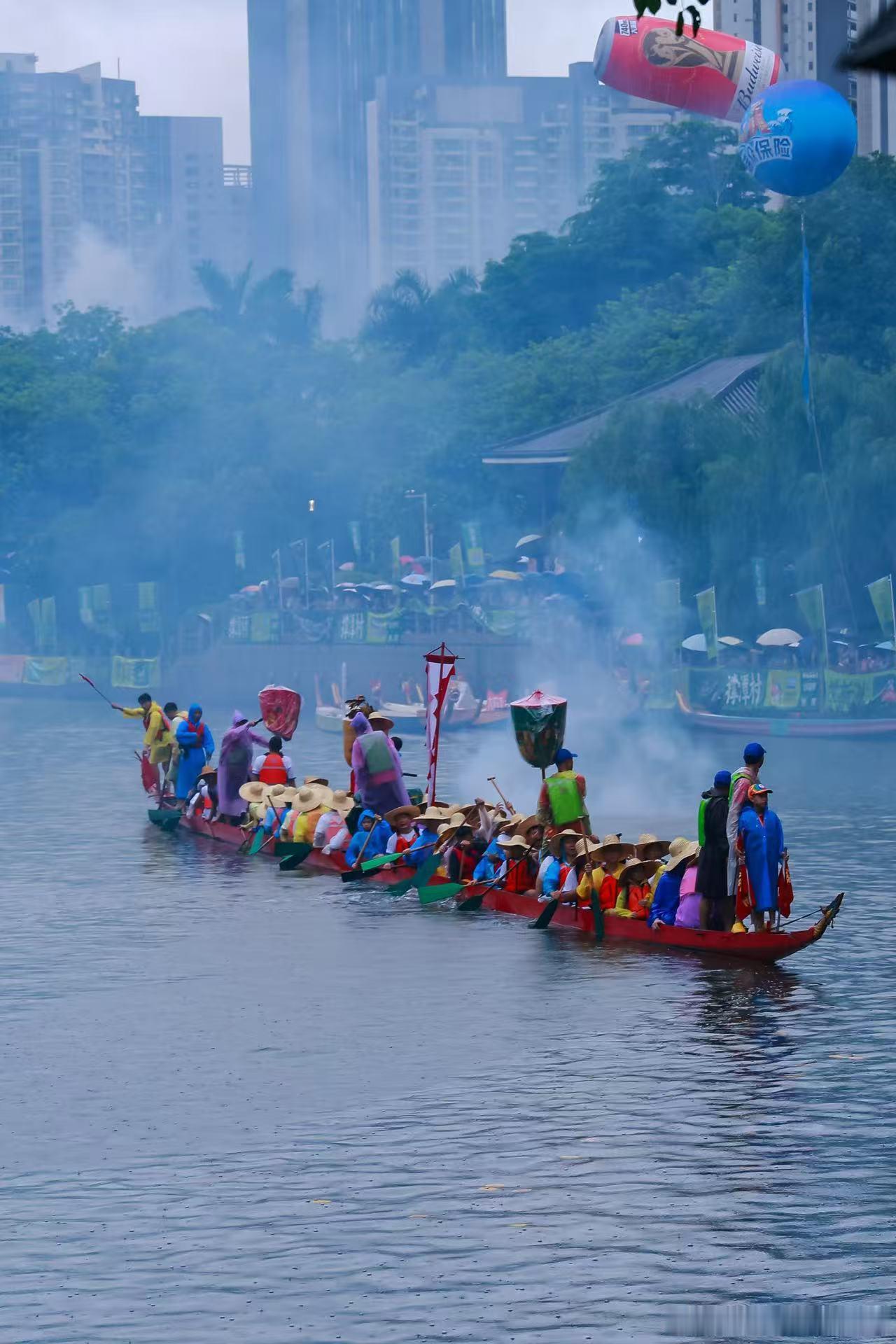 老广的浪漫从来都是热爱生活、热衷过节，一年四季守着传统习俗好好生活，端午放下琐事