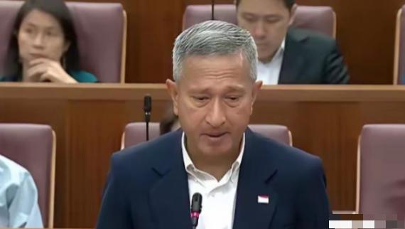 新加坡媒体：以色列很快将被夷为平地！

以色列现在日子是真不好过了。天上那条路，