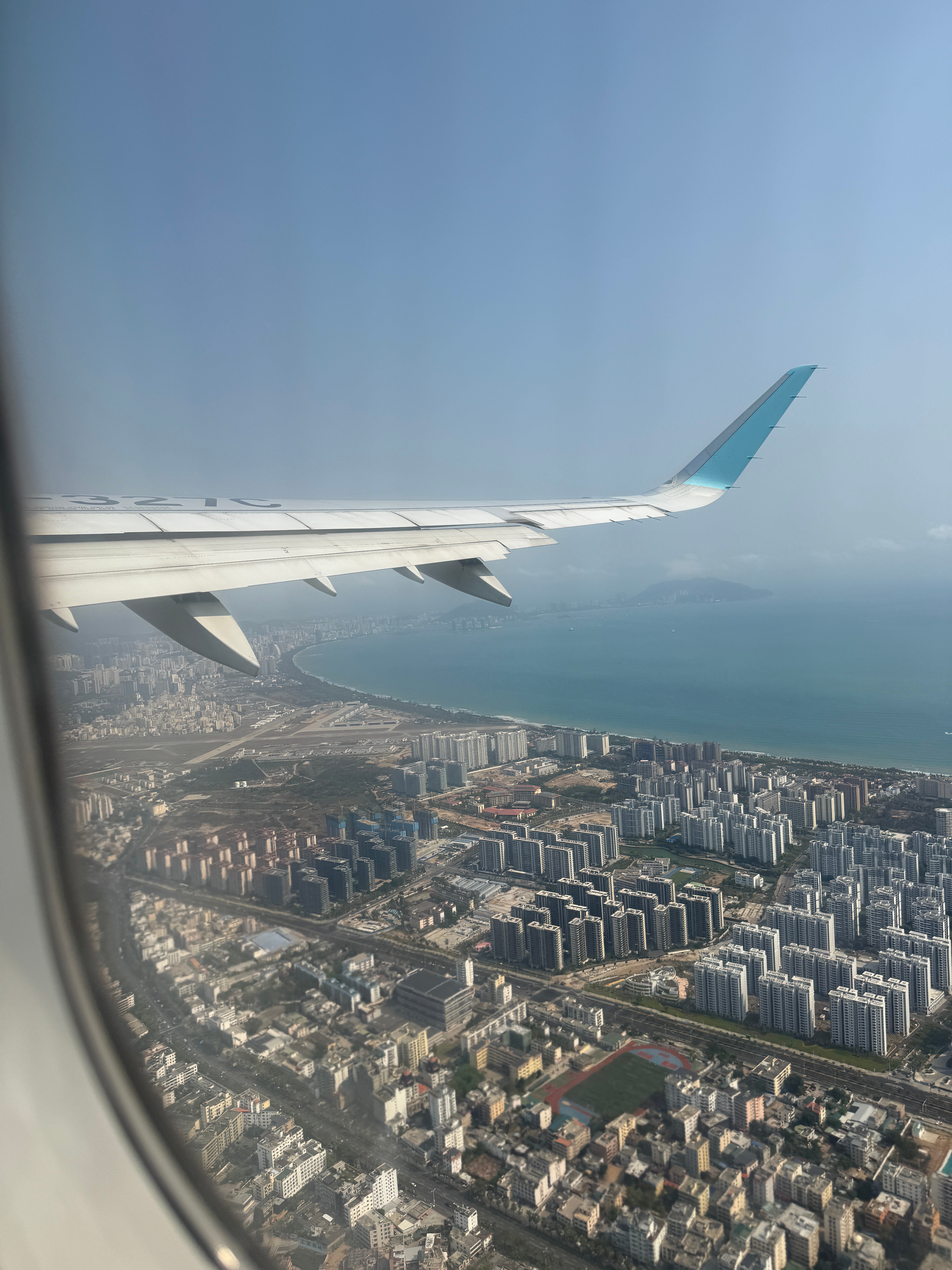 离开了三亚，人已经在杭州