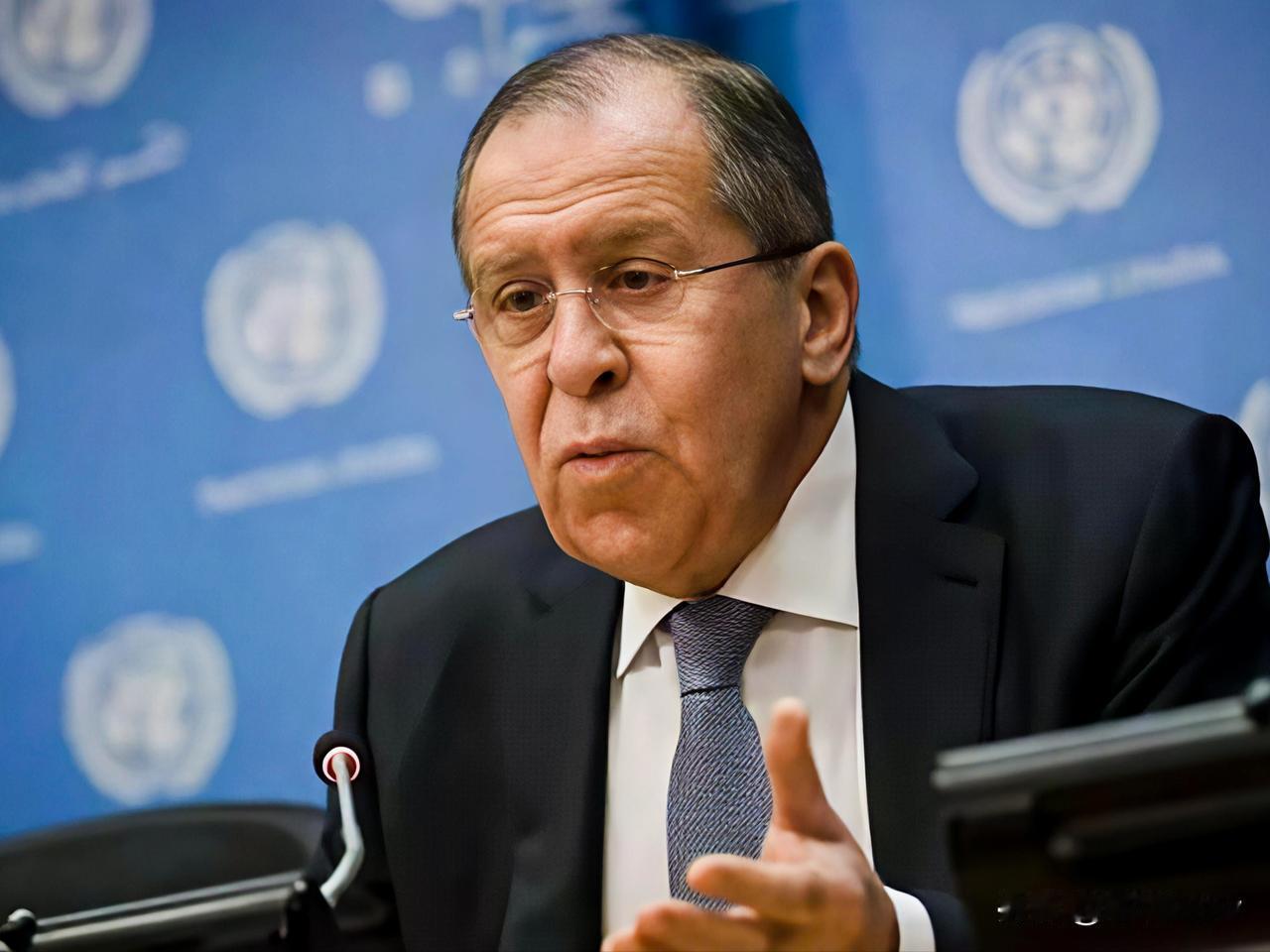 拉夫罗夫：俄方绝不接受为乌克兰现政权提供“安全保障”以固化其地位

​​俄罗斯外