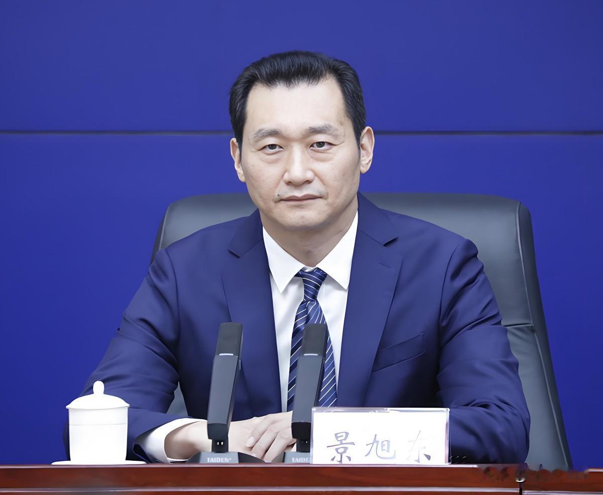 景旭东是山东济南市新旧动能转换起步区管委会产业促进部部长，有些人看到新旧动能转换