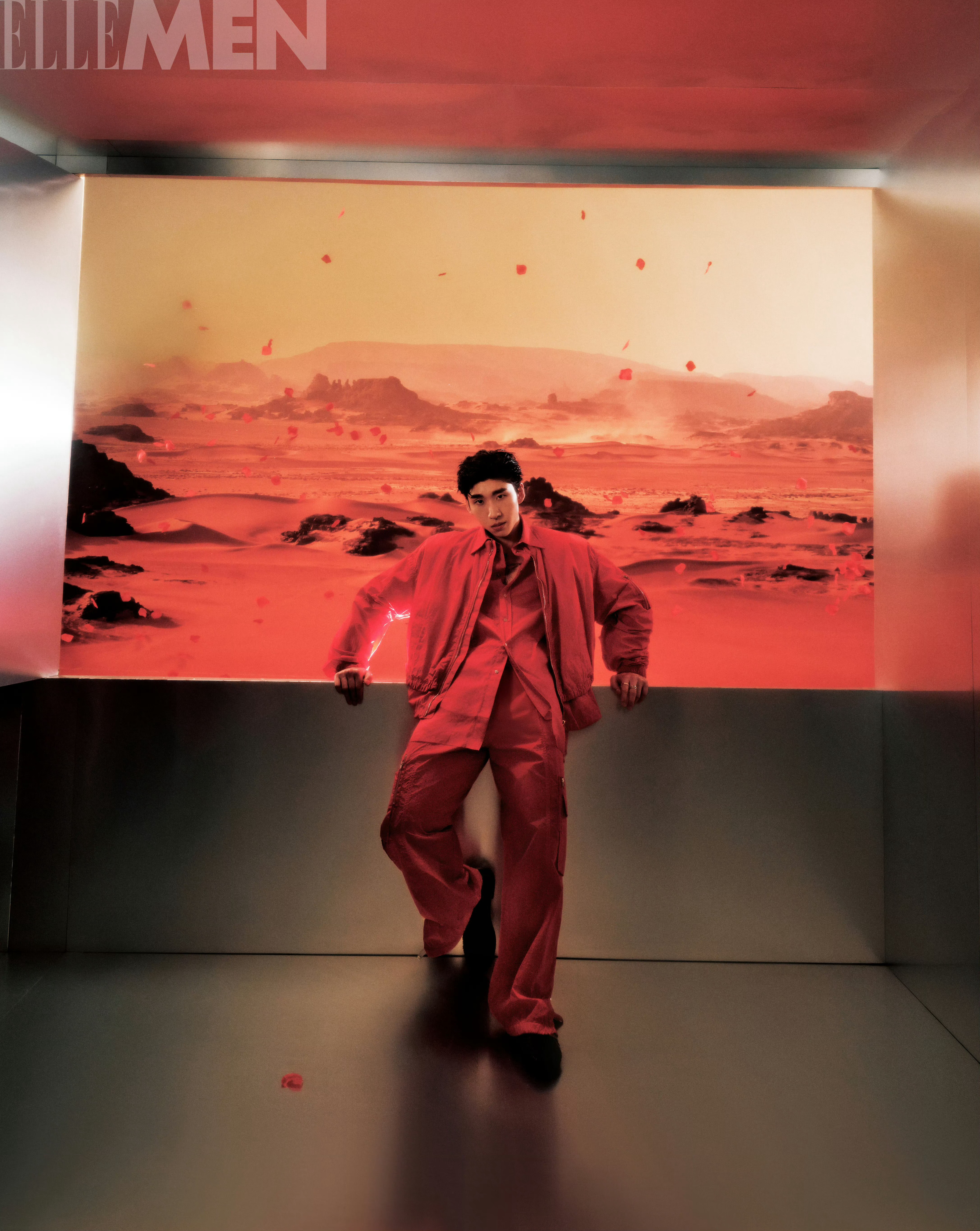 林孝埈  x  睿士ELLEMEN四月刊，迎来林孝埈双封面亮相，身穿Fendi新