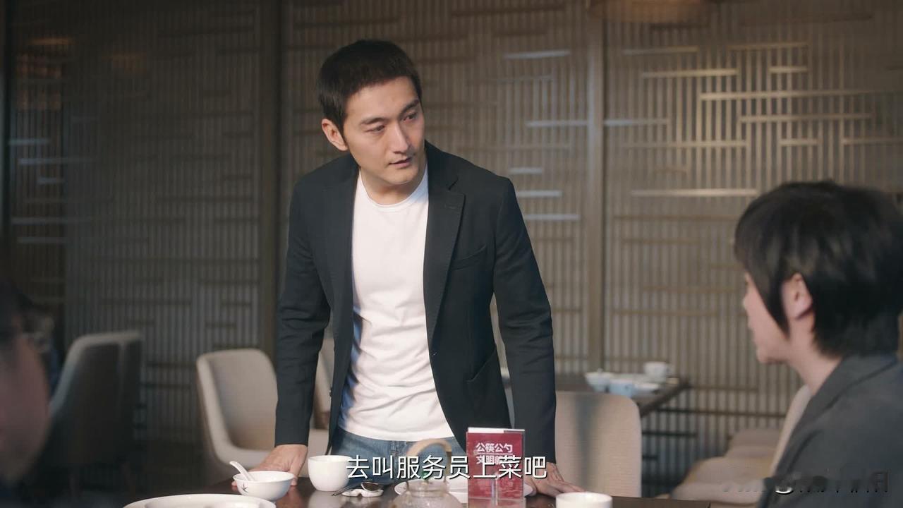 其实：无论是谁，嫁给秦峰都不会幸福的吧~

《如果奔跑是我的人生》结局，最失意的