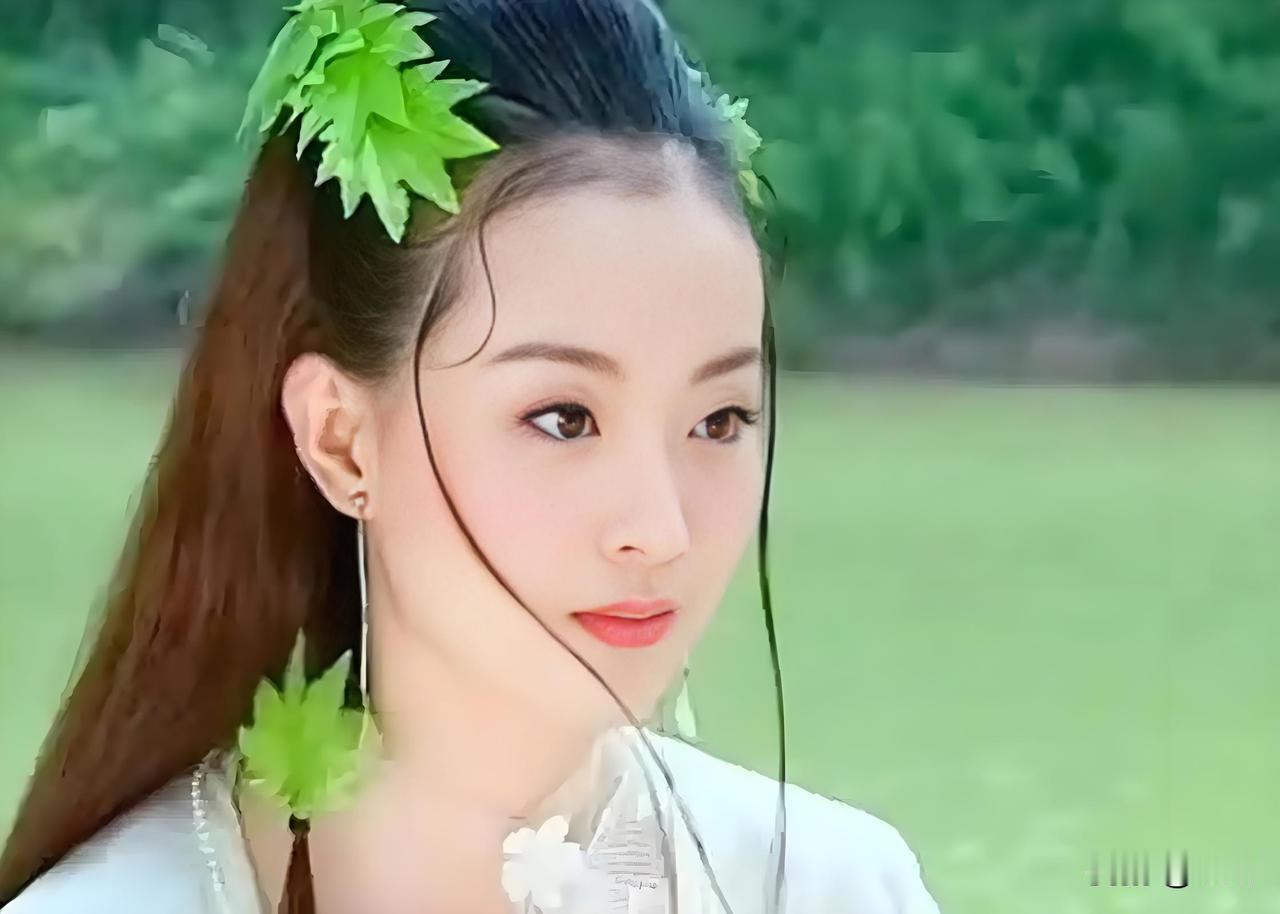 《武林外史》王艳的白飞飞六款“头饰造型”，哪套美？