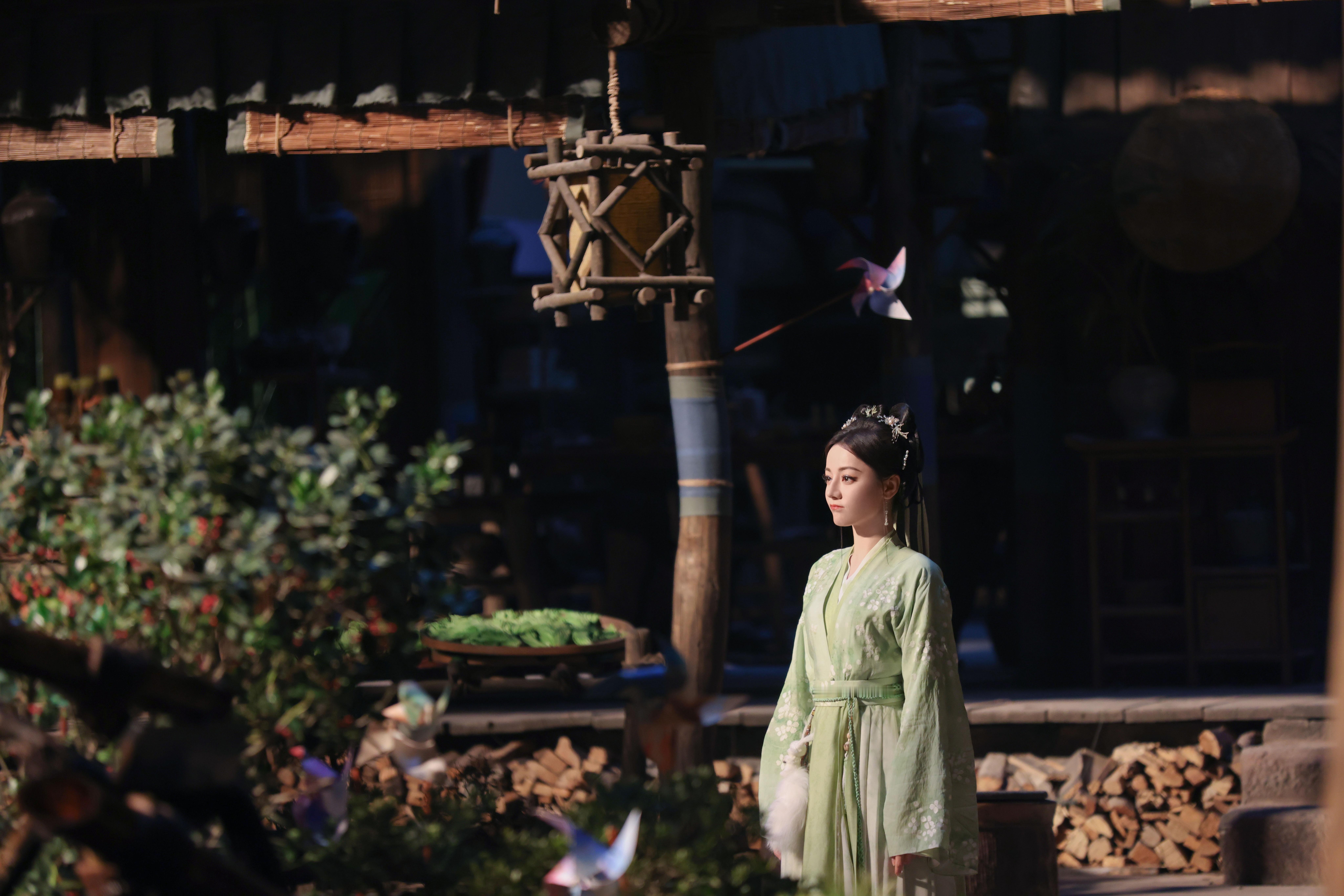 迪丽热巴贺思慕的五感体验卡 努力把有关贺思慕的回忆填得满满当当🌷根本舍不得和思