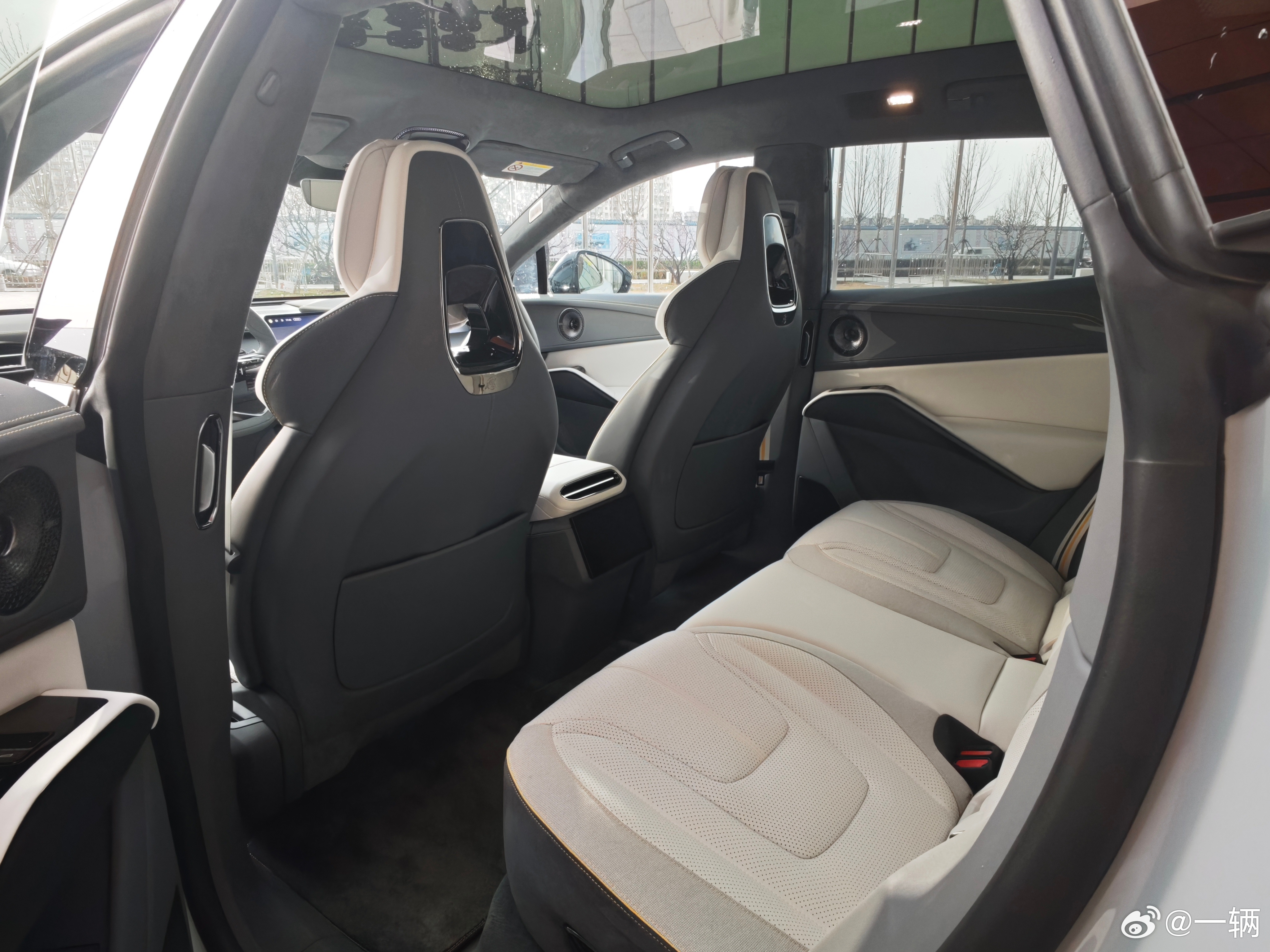 50.8万起步的莲花For Me，你ok吗？这次For Me合共两个版本分别是5