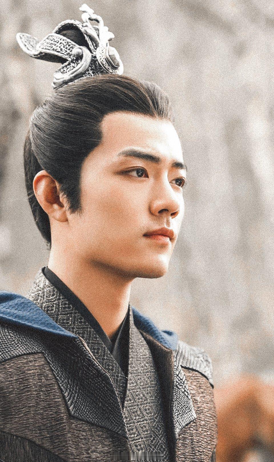 狼殿下肖战疾冲 xz狼殿下肖战 疾冲是一名世子，束发戴冠，铠甲披风，举手投足一身
