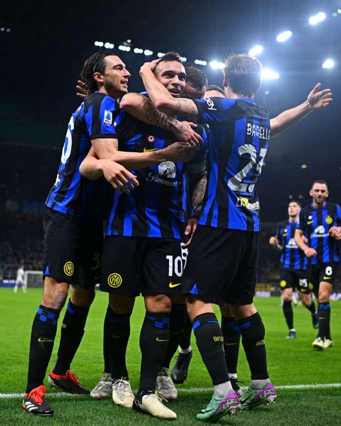 米体披露国际米兰的夏窗引援。据厕所报报道，国米夏窗首要目标为维卡里奥、科内，后防