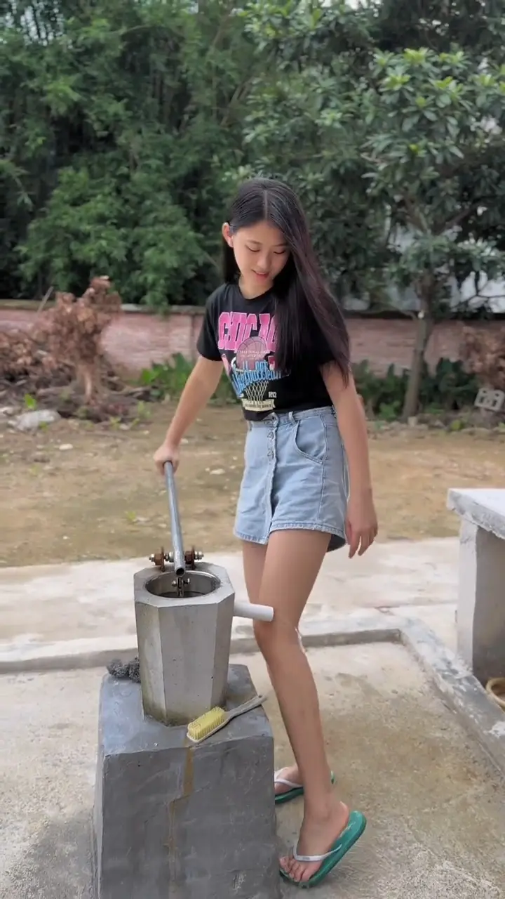 如果你喜欢一只蝴蝶，千万不要去追它
