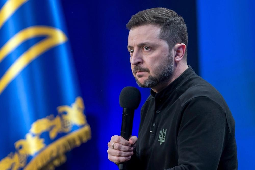 泽连斯基表示，关于安全保障的文件几乎已经准备好

俄外交部官员说：“该文件与和平