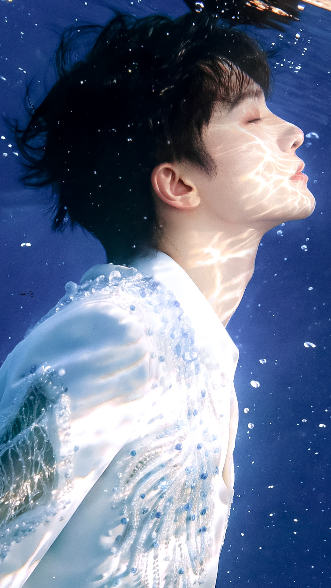 周深1️⃣腾讯音乐由你榜🌧️周深新歌全世界的雨 要自由的降落 不必被谁许可 周