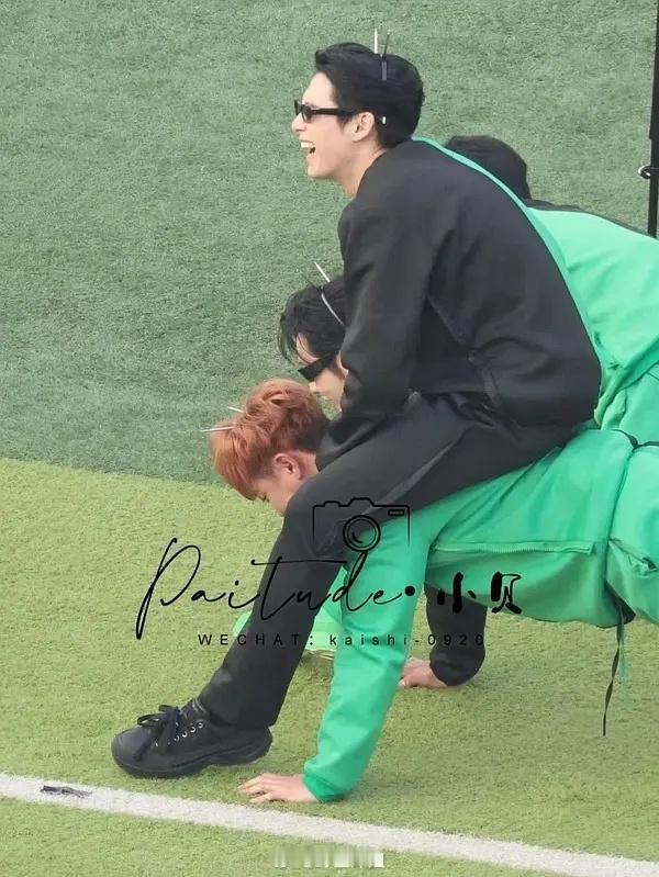 魔🐒降世《宇宙闪烁请注意》爱奇艺综艺在录 王鹤棣好快乐 