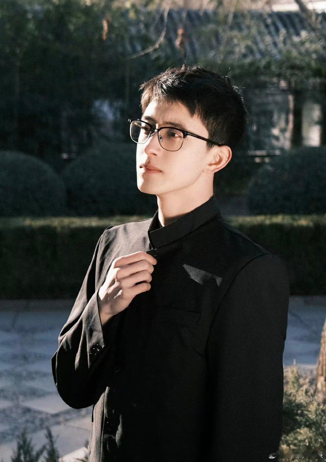 敖瑞鹏红桃心有被敖瑞鹏的观影报告红到 红心敖瑞鹏，连观影品味都这么正 