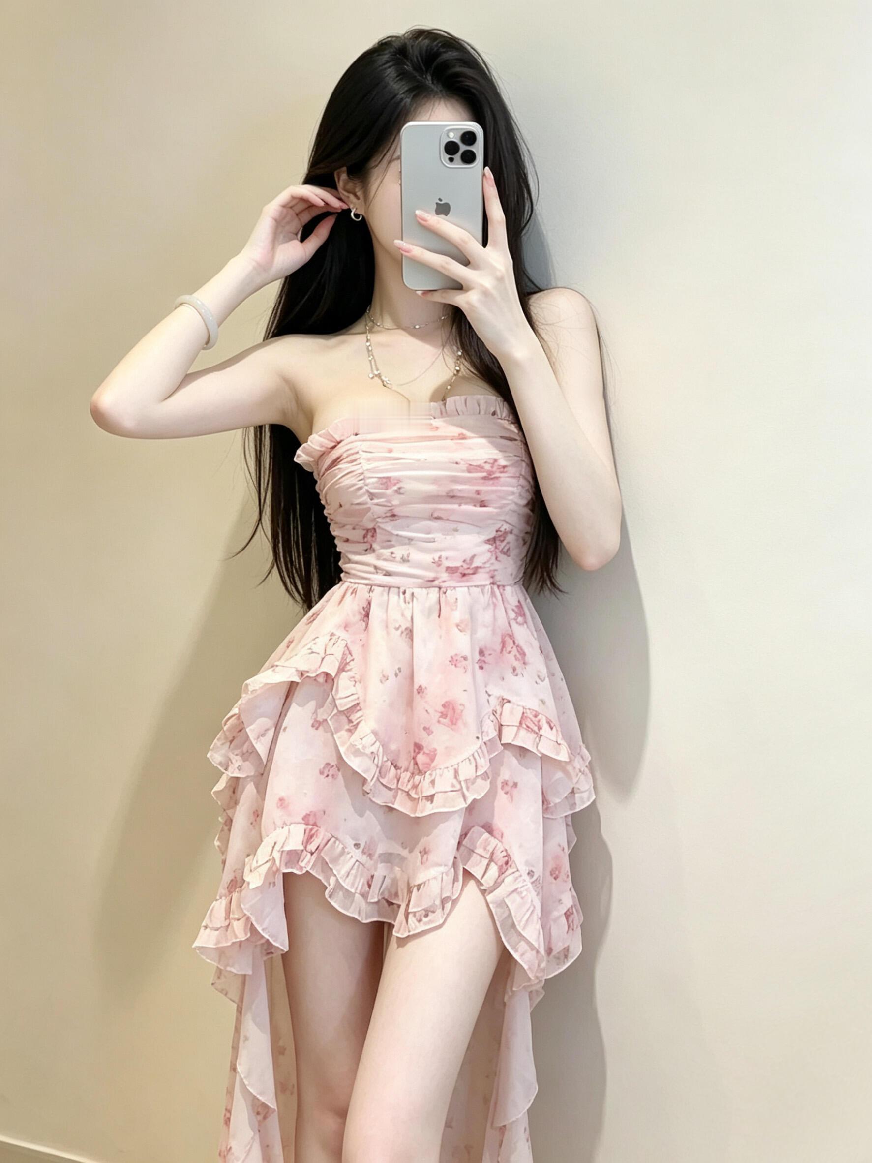 谁能拒绝这么好看的碎花裙呢！ 