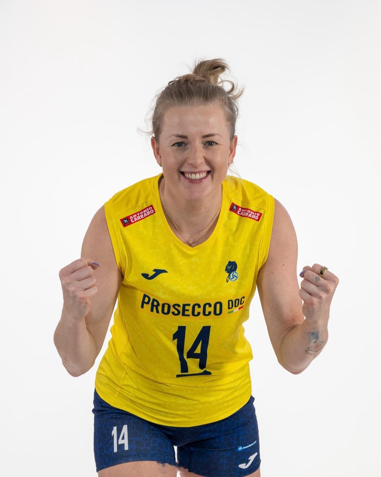 朱婷 科内利亚诺俱乐部意大利当地时间今天出发前往巴西，准备参加2025女排世俱赛