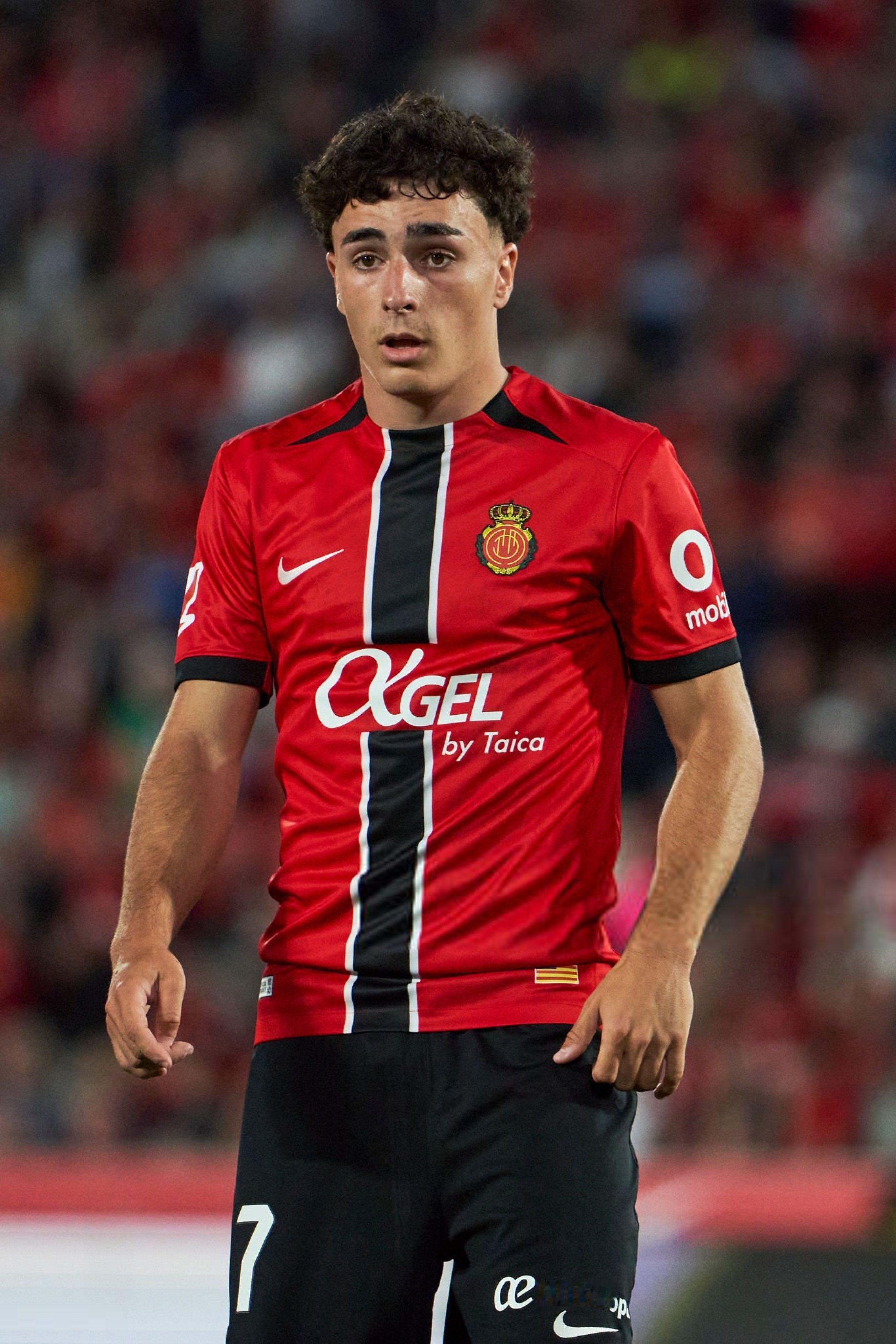 每体：维吉利目前不是巴塞罗那的优先目标，但俱乐部将他视为备选方案。 他的解约金为