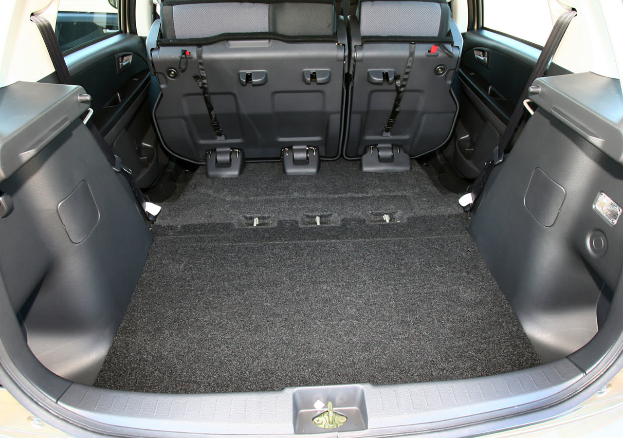 菲亚特  菲亚特 Fiat Sedici（2006），菲亚特与铃木合作开发的紧凑