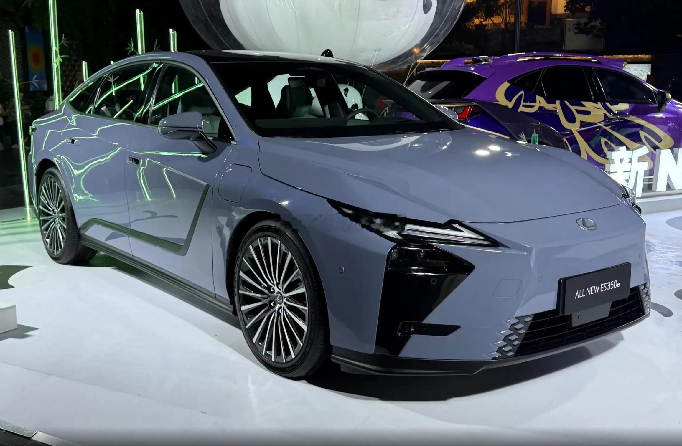 雷克萨斯ES的新款即将发售~~~这个造型您赶脚能大卖不？？？海阔试车超话