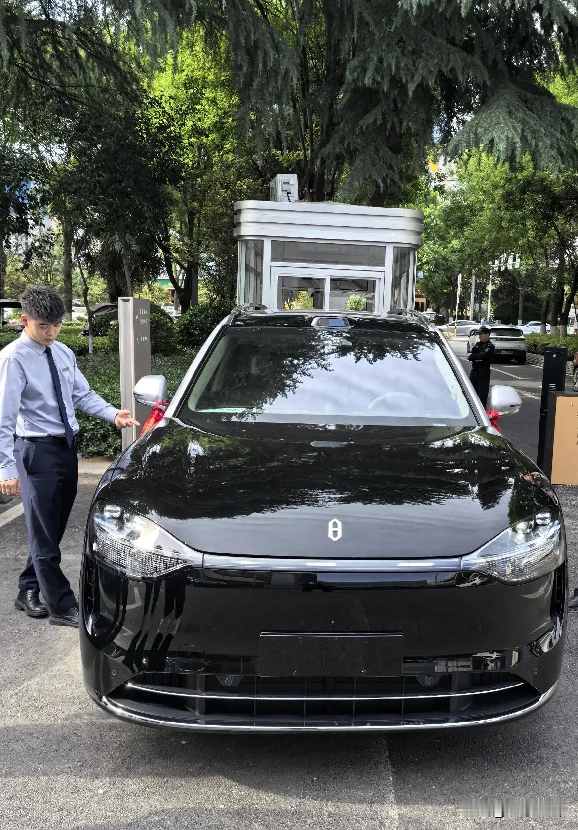 《恭喜》

问界到家幸福一家
M9一开好运自然来
